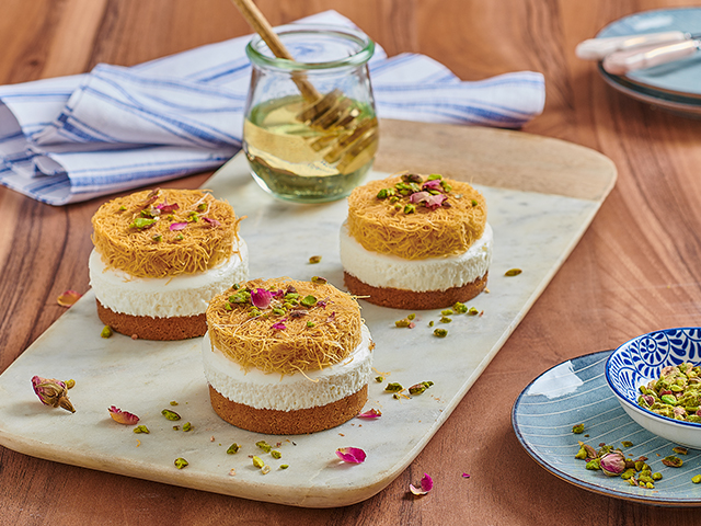 Kunafa Cheesecake with Qishta