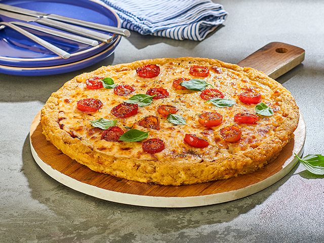 Margherita pizza with cauliflower crust