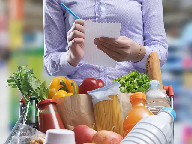 4 Kitchen Hacks to Ease Your Load and Make Meal Prep a Breeze During Ramadan