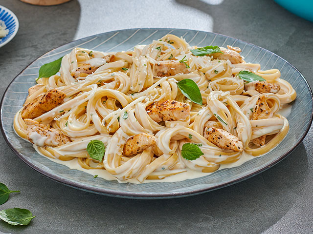 Chicken Fettuccine Alfredo