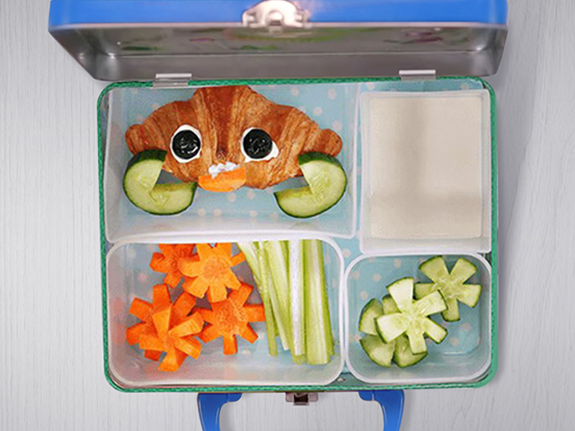 Crab Croissant Lunchbox with Puck Cream Cheese Spread