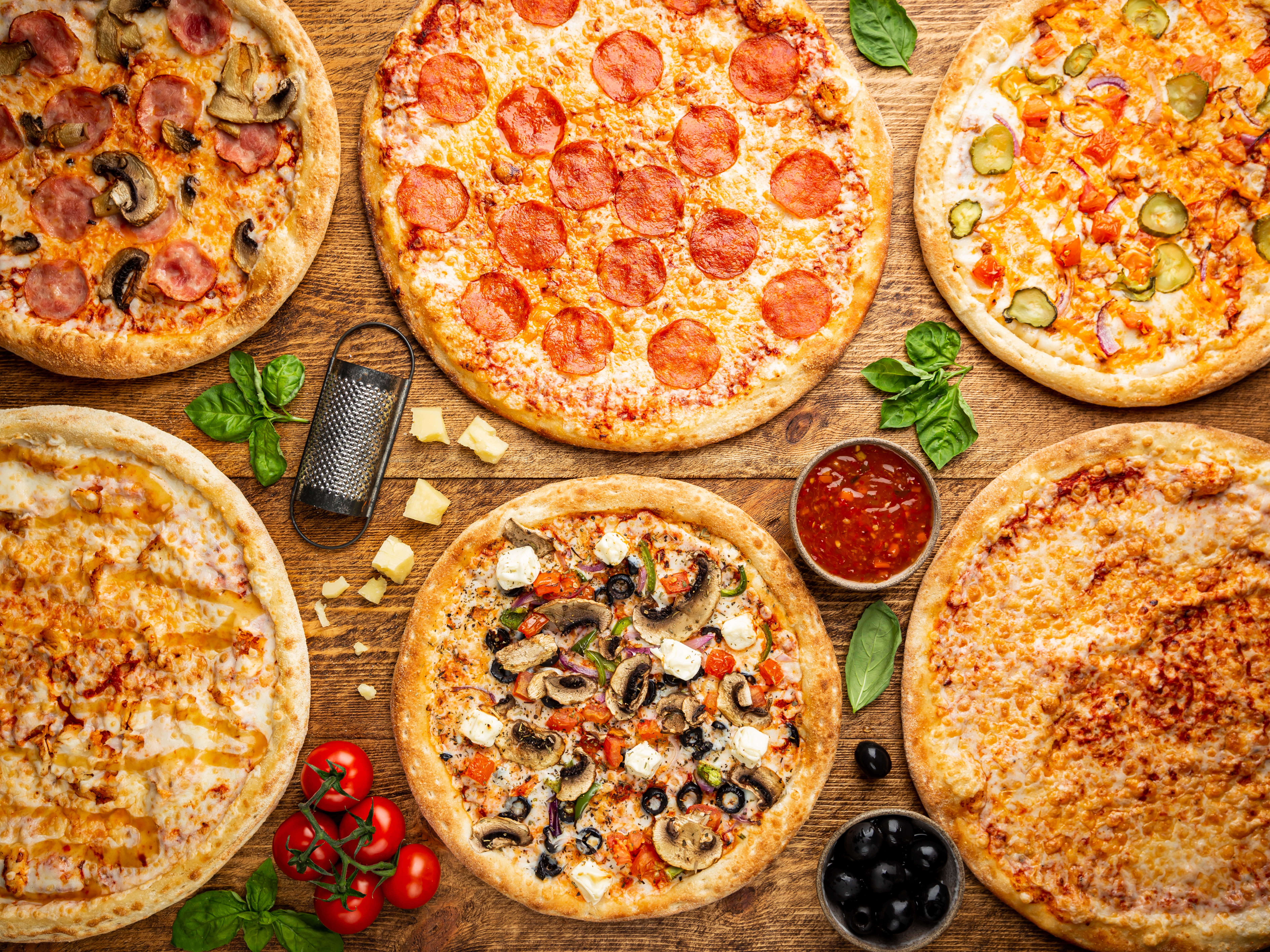 7 Hacks for Crafting a Delightful Pizza with Mozzarella Cheese