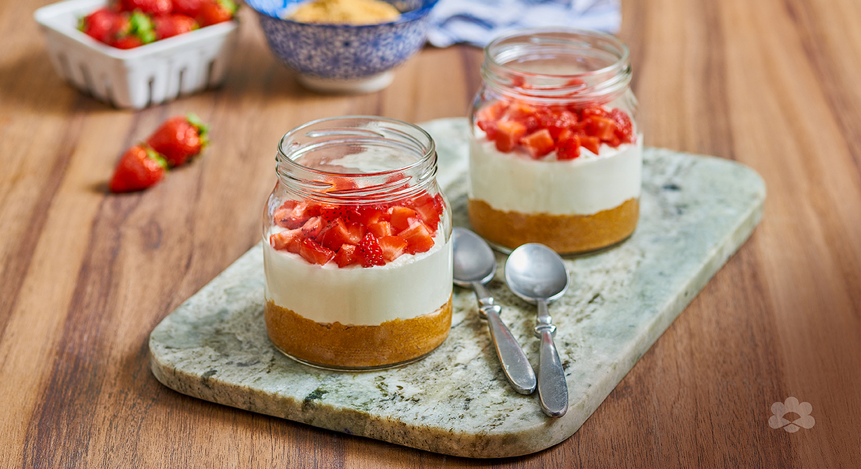 Mini Strawberry Cheesecakes