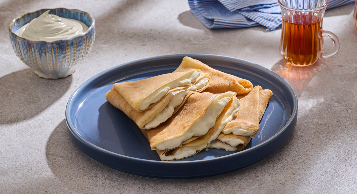Regag Bread with Cream Cheese