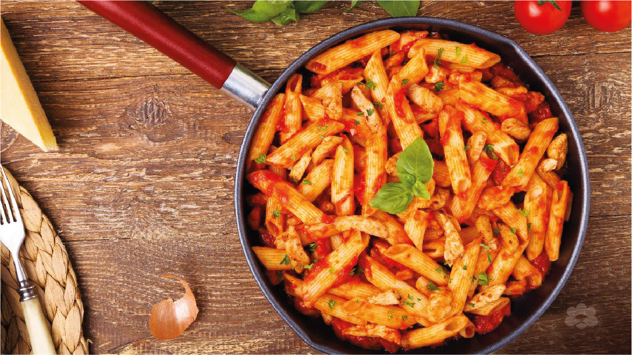 Pasta with Chicken and Tomato Sauce